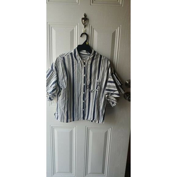 A New Day Ruffled Womens Button Up Cropped Coquette Preppy Size Medium - Picture 1 of 3